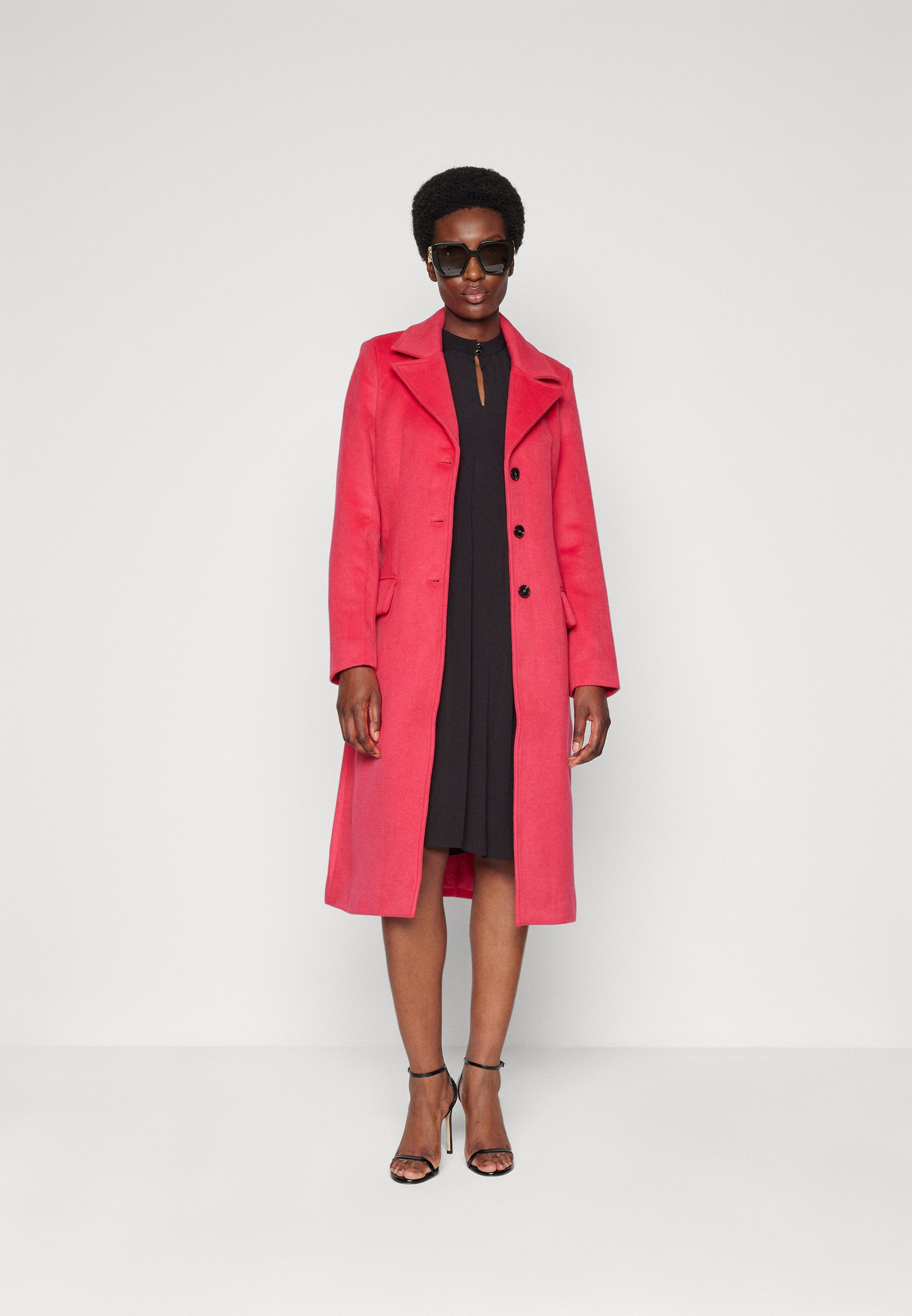 Mantel rot pink Clearance